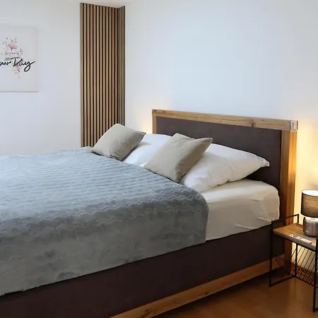 Premium 106 M2 Fuer Muenchen/oberbayern Daire